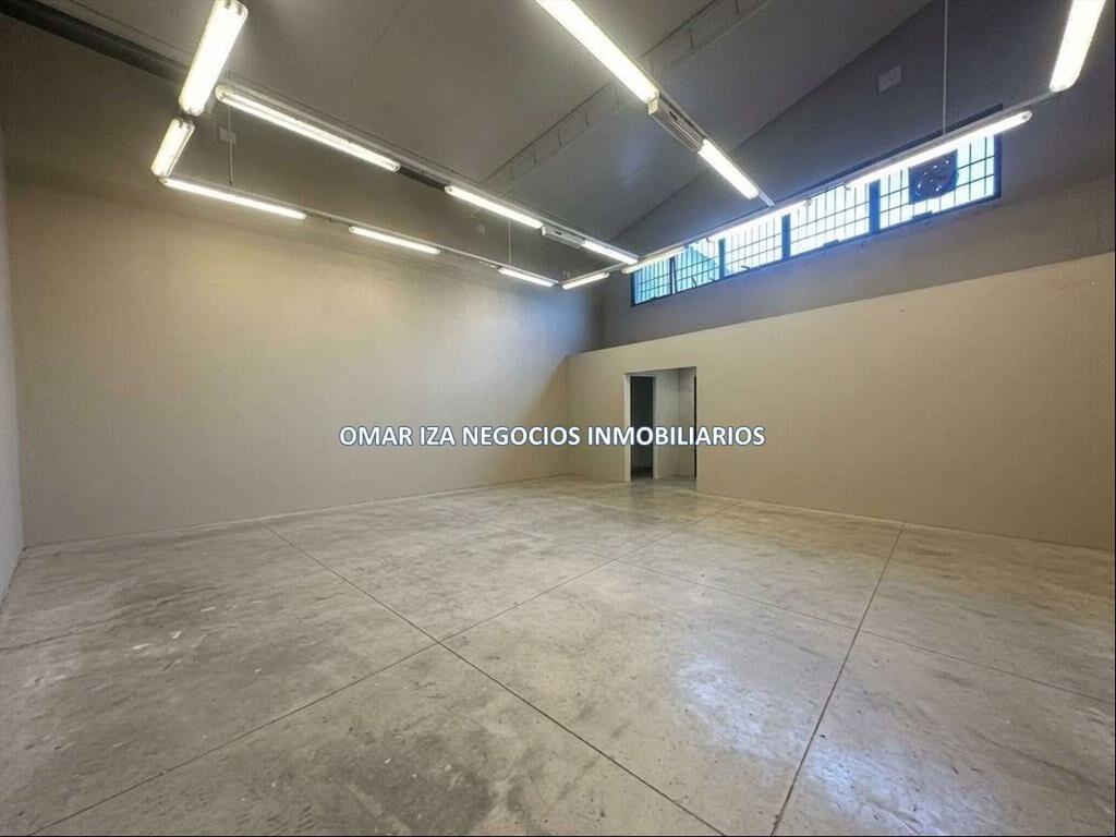 Alquiler local comercial sobre Av Italia, excelente ubicaci