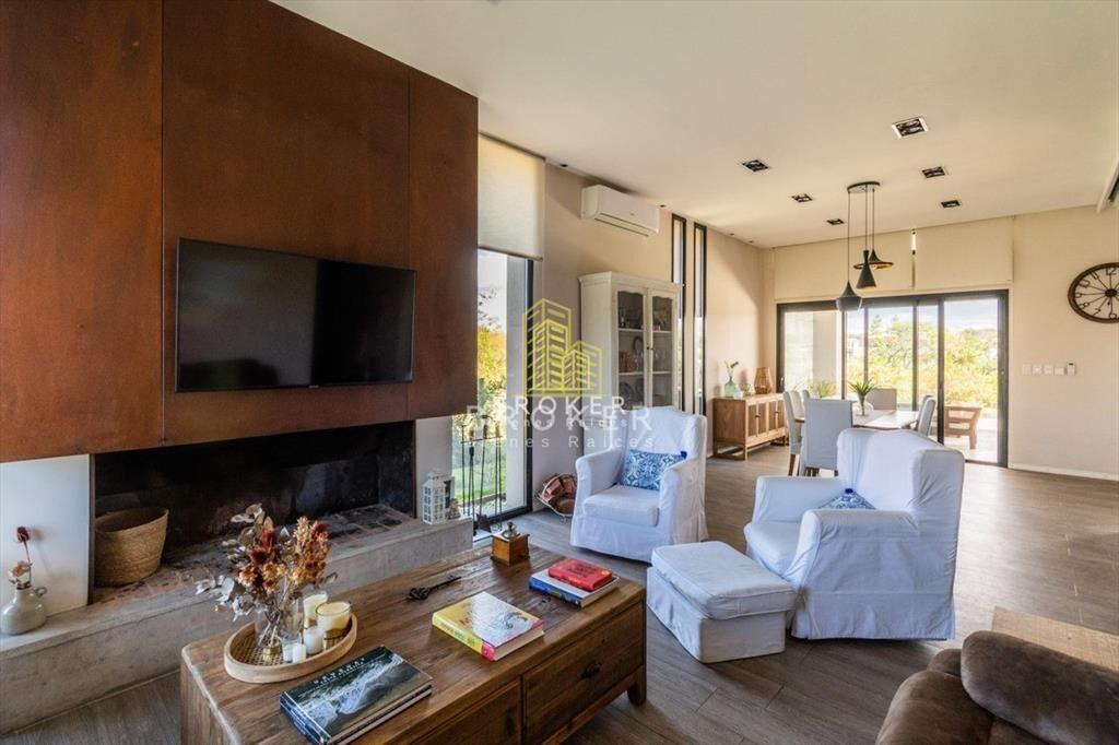 Venta Casa 3 Dormitorios ViÃ±edos De La Tahona