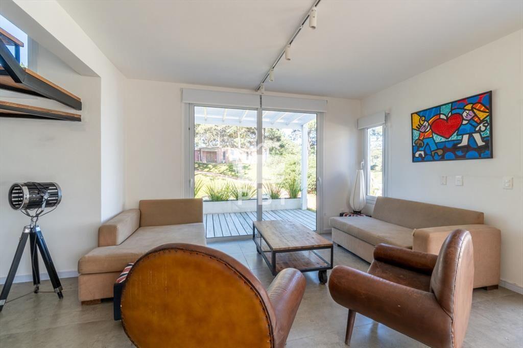 Casa 2 DORMITORIOS en Chihuahua, Punta Ballena -