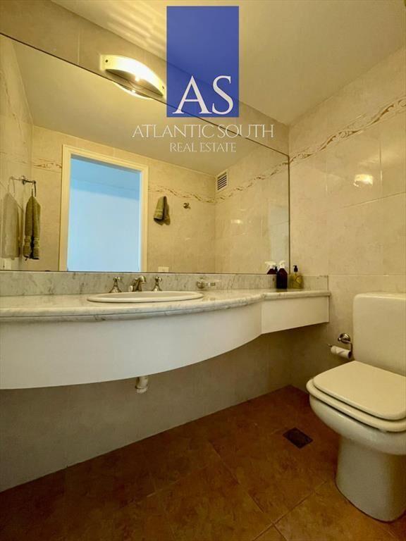 Apartamento de 4 dormitorios con parrillero en