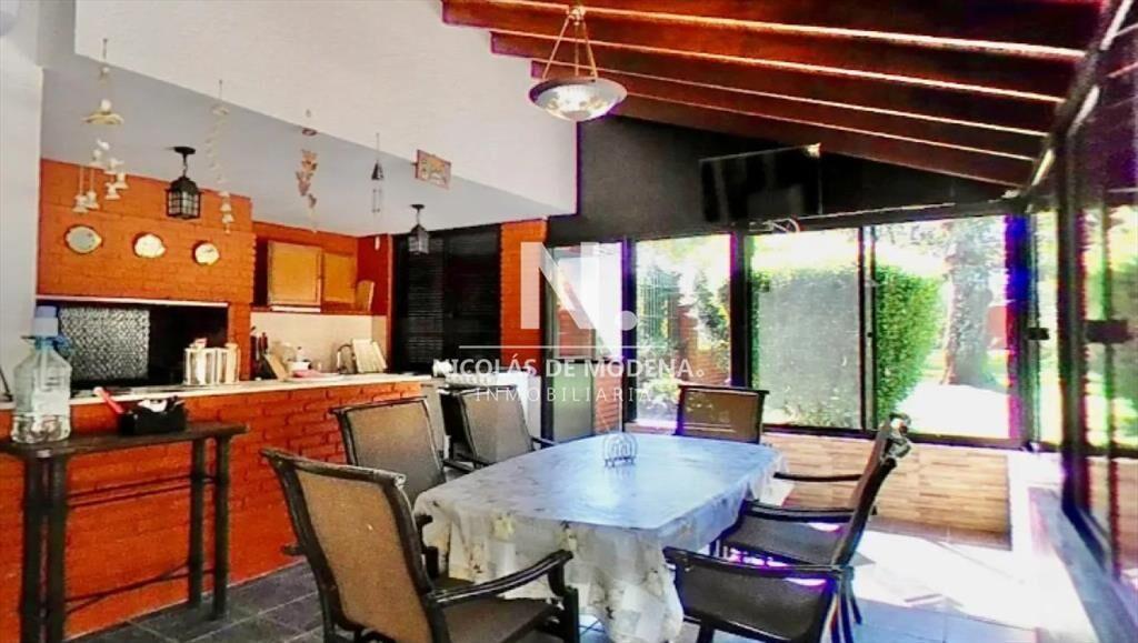 Vende apartamento de 3 dormitorios en San Rafael,