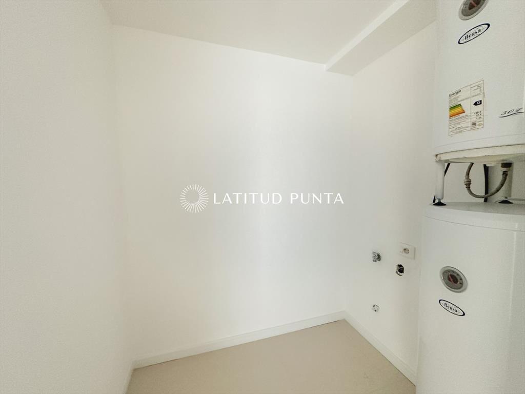 Apartamento en piso alto, 3 dormitorios y vista