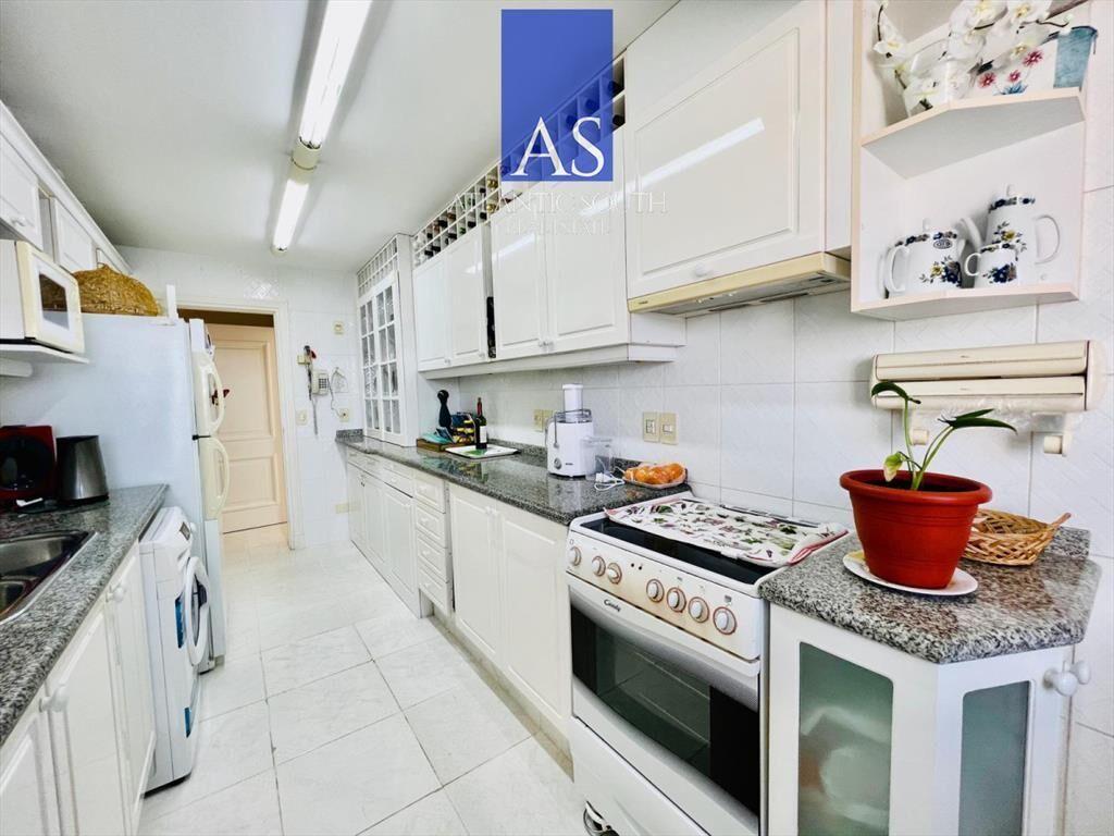 Apartamento de 3 dormitorios en primera linea ,