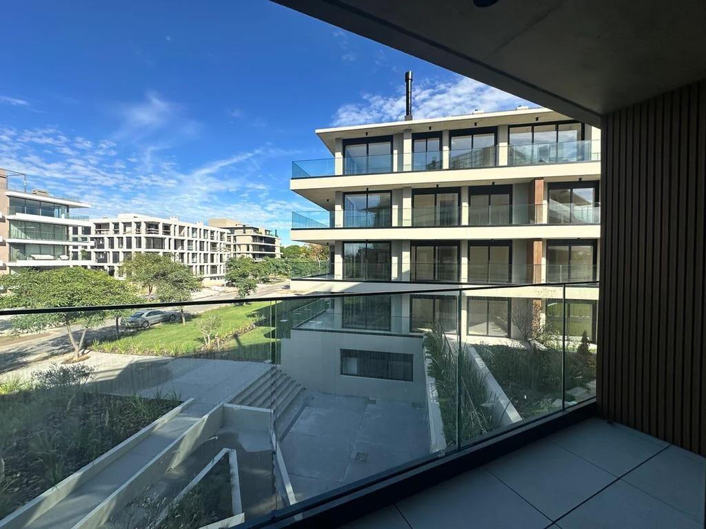 Venta Apartamento 2 Dormitorios 2 Baños Barrio Parques Carra
