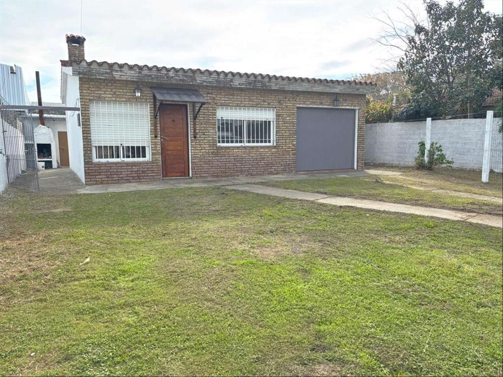 *** ALQUILADO *** CHALET PLANCHADA Y TEJAS SOBRE CNO. CARR