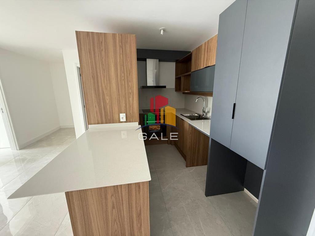 Vende apartamento de 1 dormitorio y medio en Punta del Este
