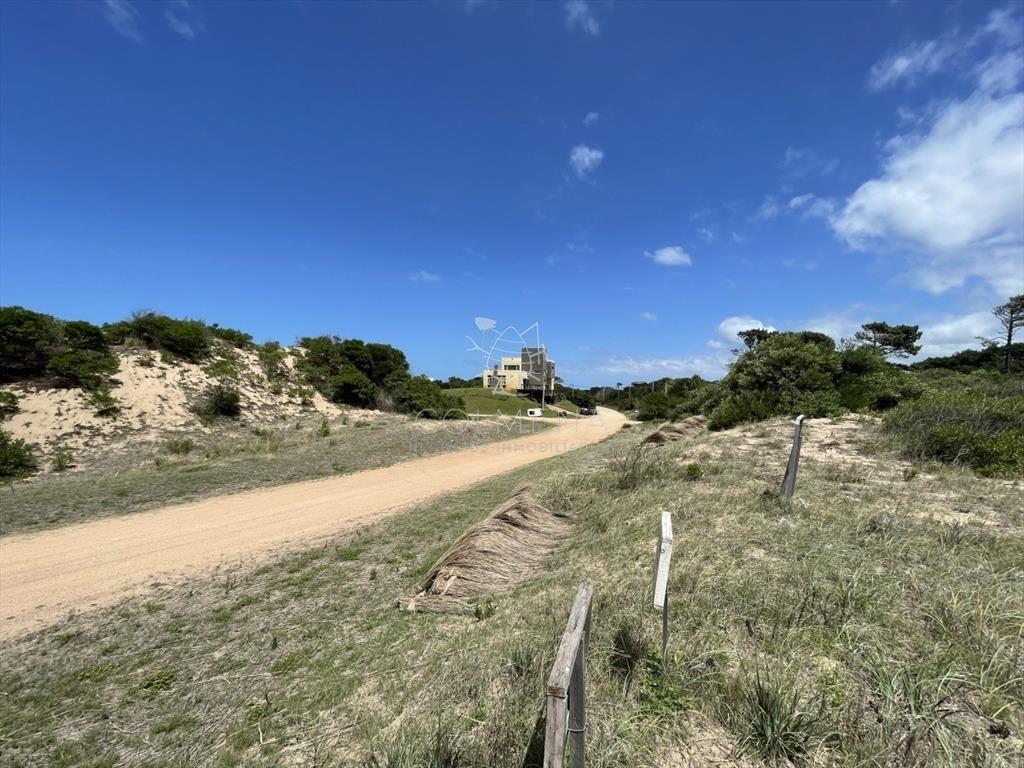 Oportunidad en Chihuahua terreno 1055 m2 a 100 de
