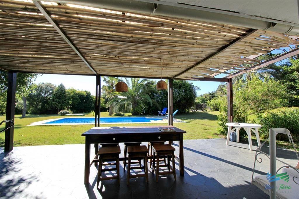 En alquiler!! Hermosa casa en alquiler zona con