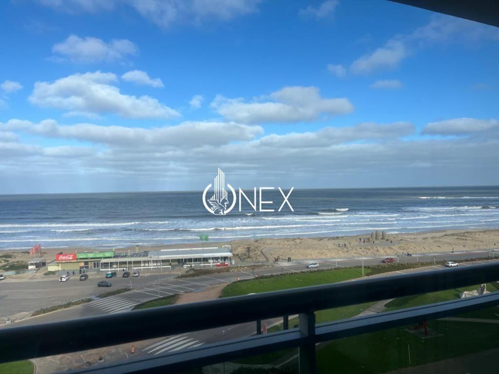 Venta apartamento 3 dormitorios en suite con al 1