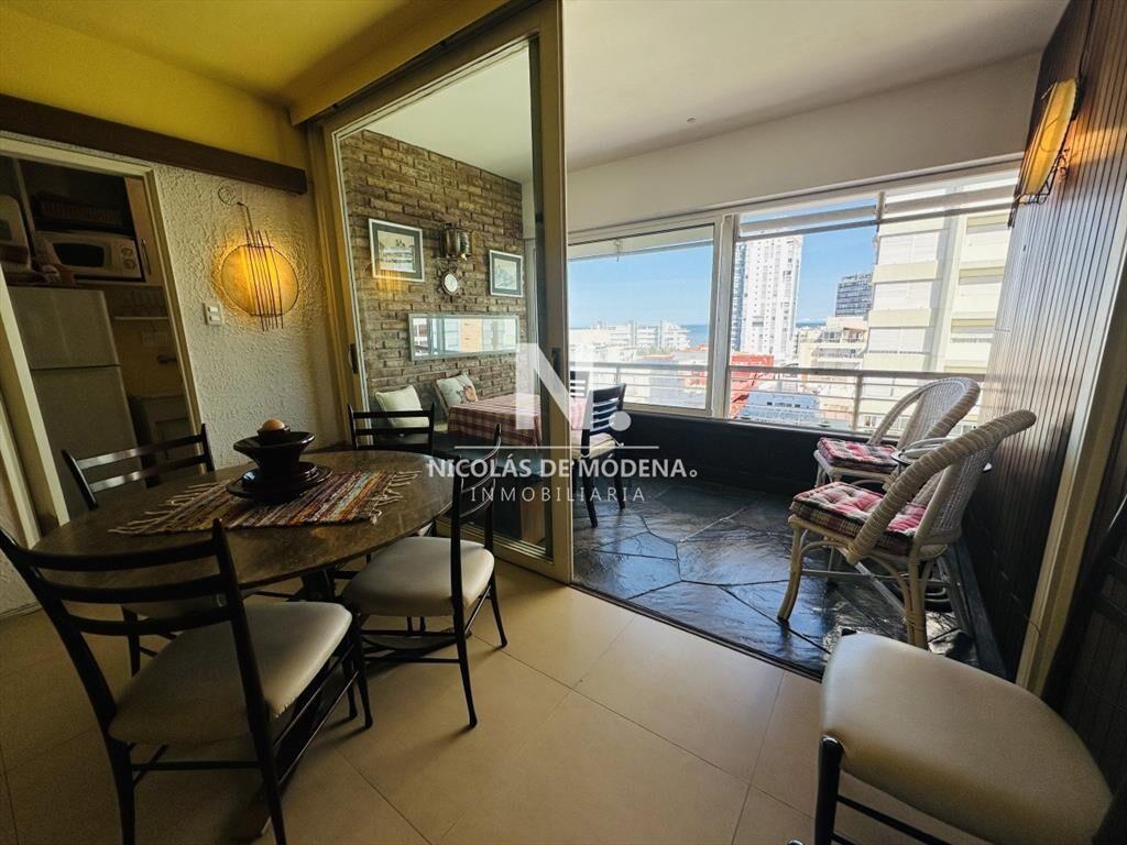 Venta de apartamento de dos dormitorios en Punta