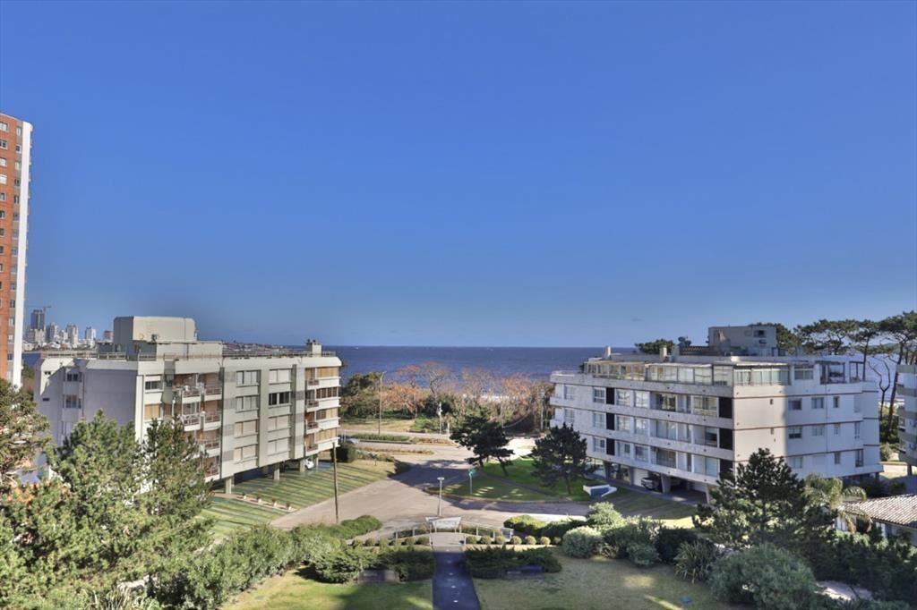 VENTA APARTAMENTO 2 DORMITORIOS EDIFICIO