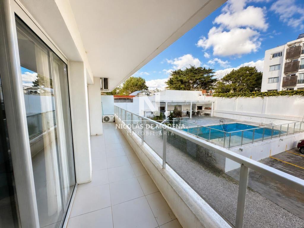 Moderno apartamento en Aidy Grill, Punta del