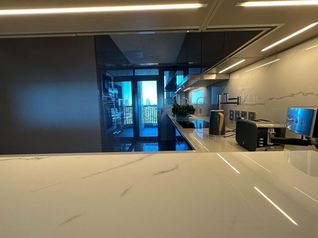 Apartamento 3 dormitorios en alquiler en Fendi