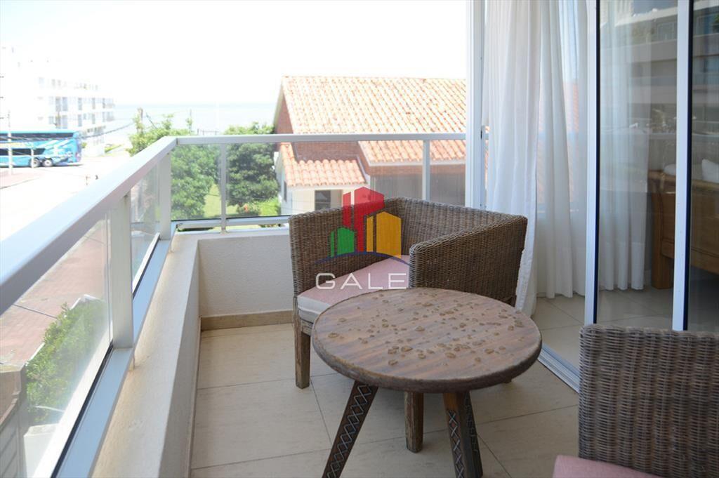 Departamento de 3 dormitorios con terraza con en