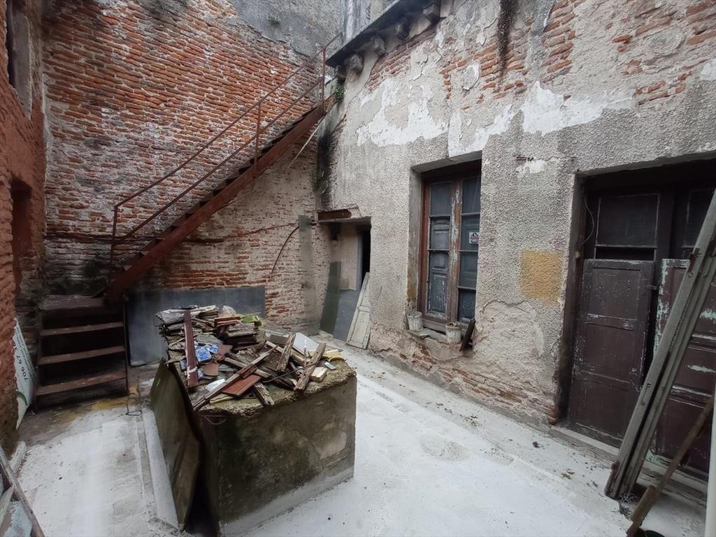 Local -Ideal Inversor,  a reciclar con potencial en Bartolo