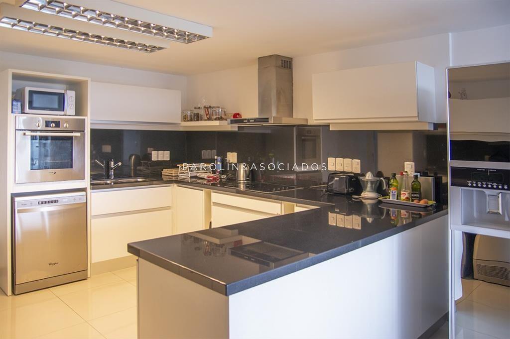 Apartamento en venta de 3 dormitorios en Tiburón, Playa Br