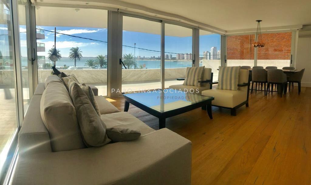 Apartamento en venta de 3 dormitorios en Mouette,
