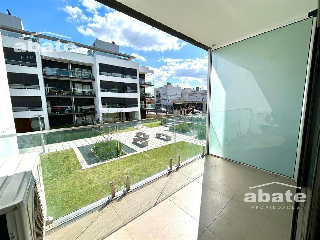Venta apartamento 3 dormitorios   garaje y box en Parque Ba