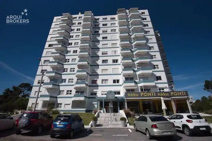 Apartamento de 2 dormitorios con garaje en Chesterfield Tow