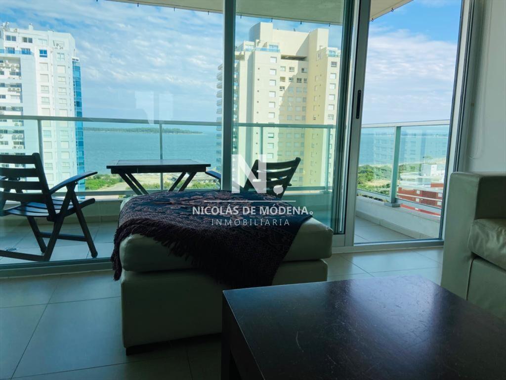 Departamento de 3 dormitorios en Mansa Punta del