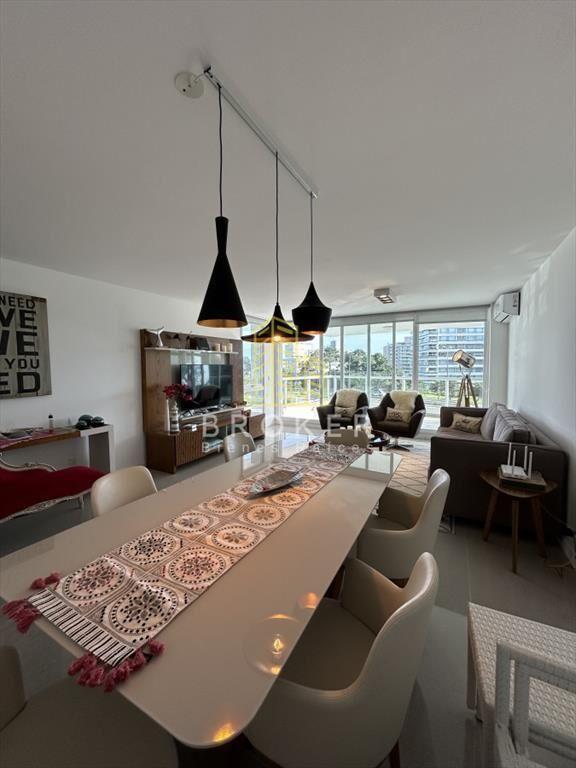 Alquiler de lujoso apartamento en la mejor zona