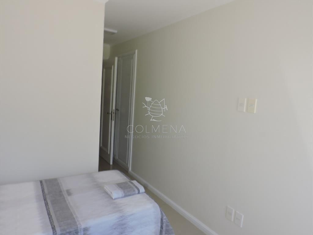 Apartamento en parada 1 de la brava - Consulte