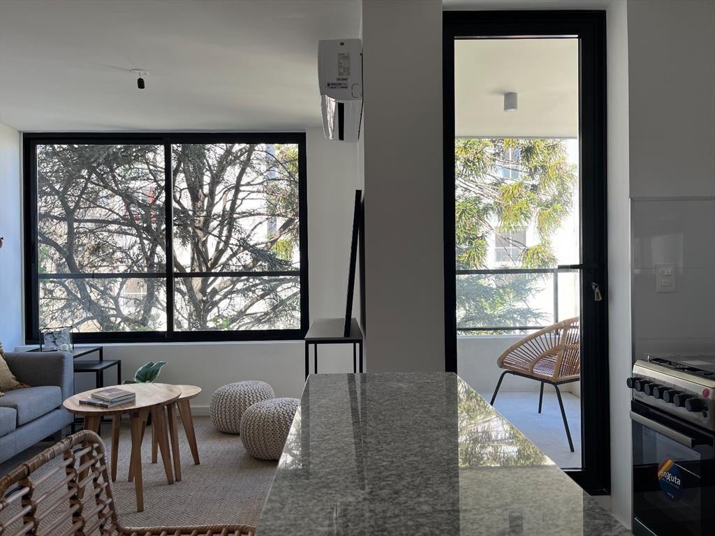 Apartamento en venta en Tres Cruces de dos dormitorios A...