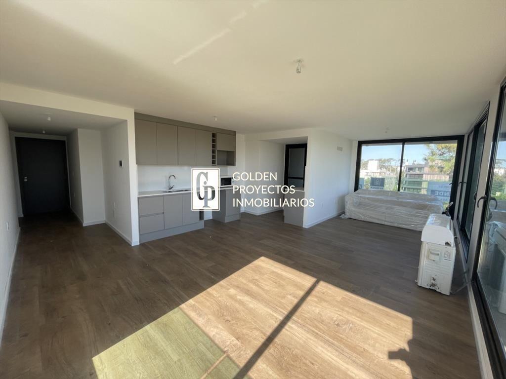 Apartamento en venta tres dormitorios y balcon en