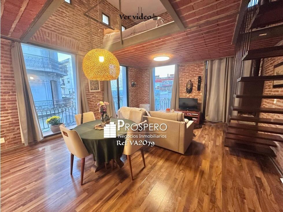 VA2079 Venta Apartamento Duplex 2dorm Ciudad Vieja 1 por esc