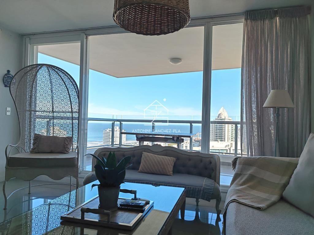 Apartamento en alquiler de 3 suites con gran al