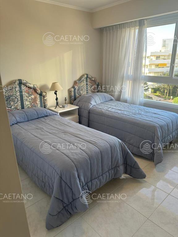 Apartamento en Alquiler temporal de 3 dormitorios