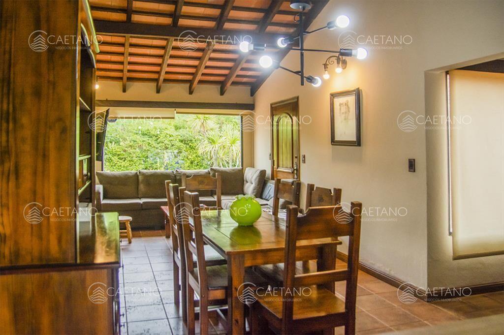 En venta casa de 3 Dormitorios en Jardines de con