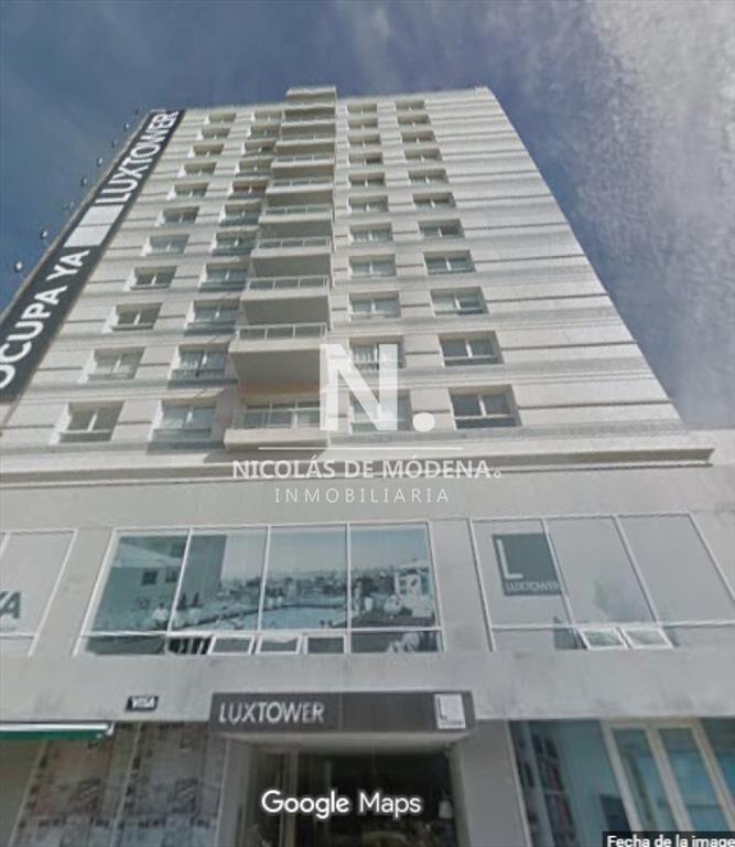 Monoambiente en venta en Lux Tower, en excdelnte