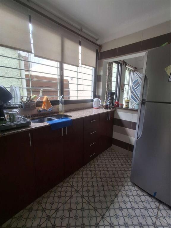 Venta casa de 2 dorm + apartamento de 1 dormitorio, la casa