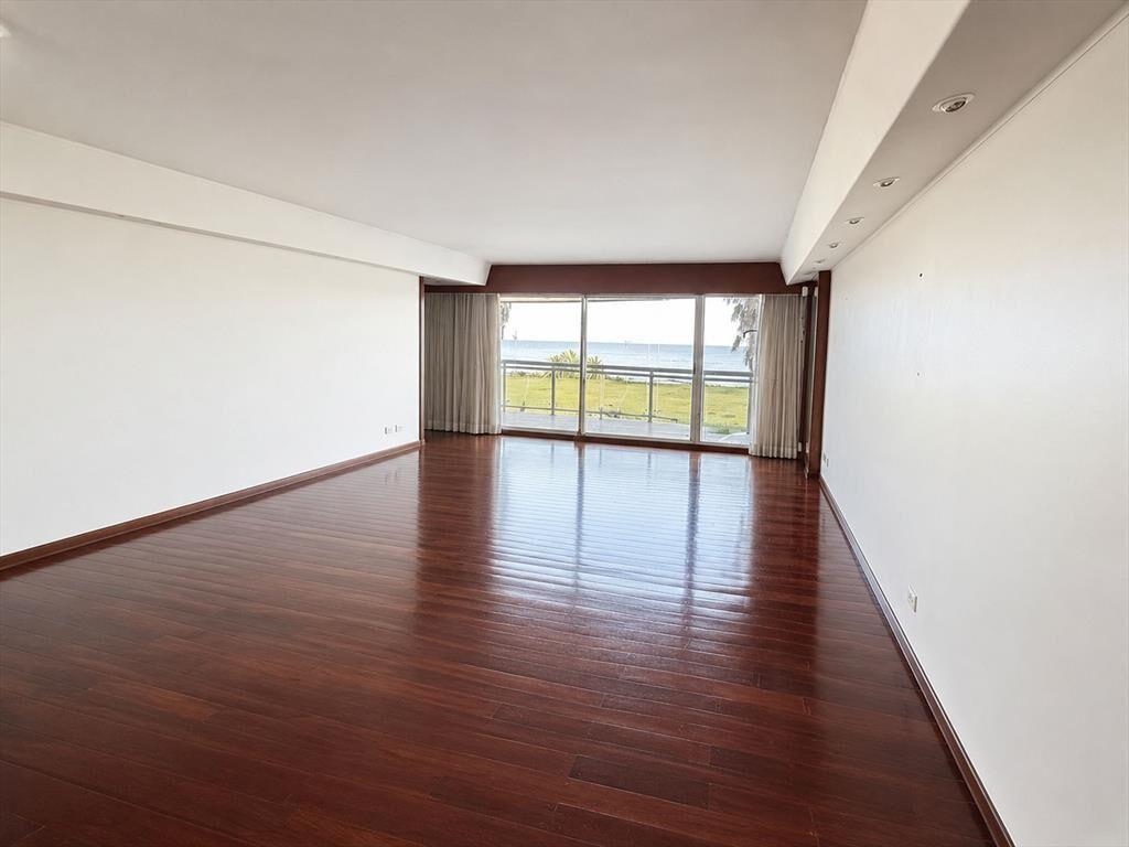 Venta Apartamento Rambla Punta Carretas 4 Dorm