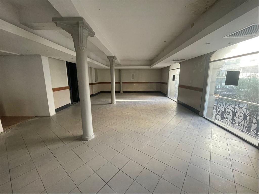 OFICINA EN ALQUILER SOBRE PEATONAL SARANDÍ