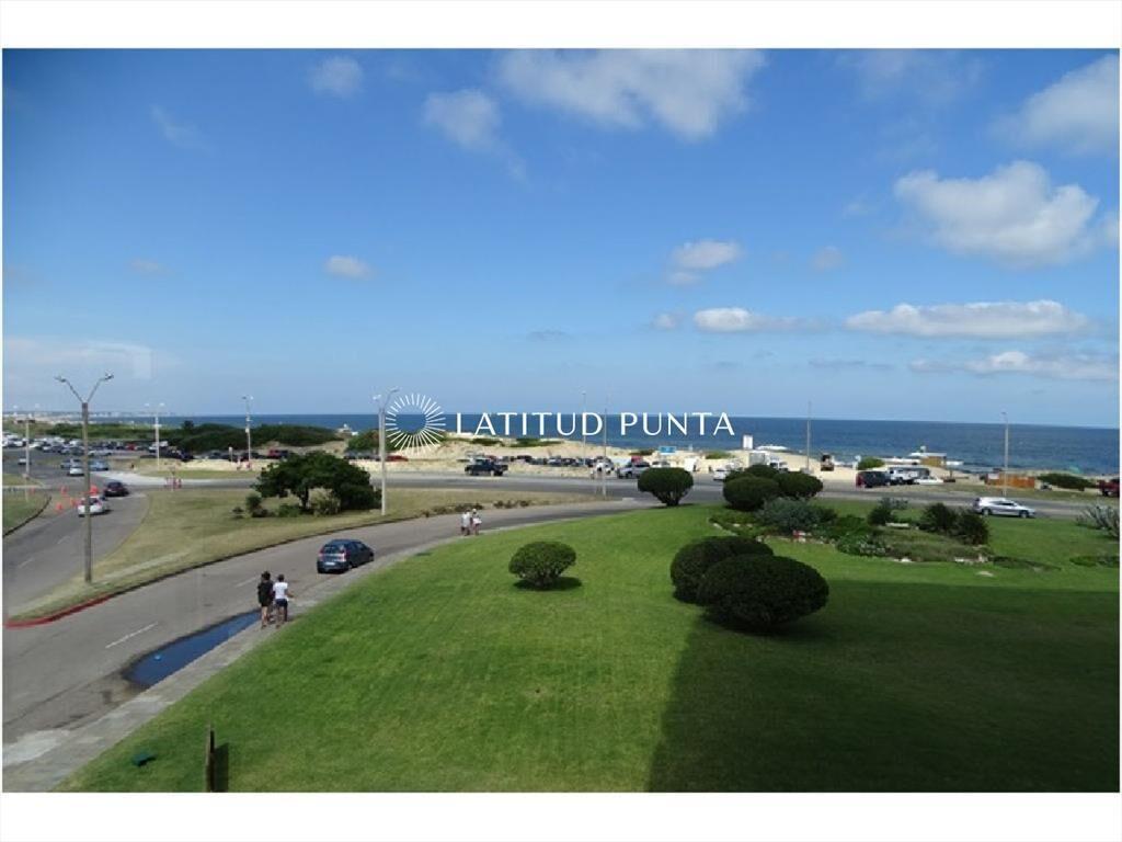Apartamento en Pez Espada, 3 dormitorios más