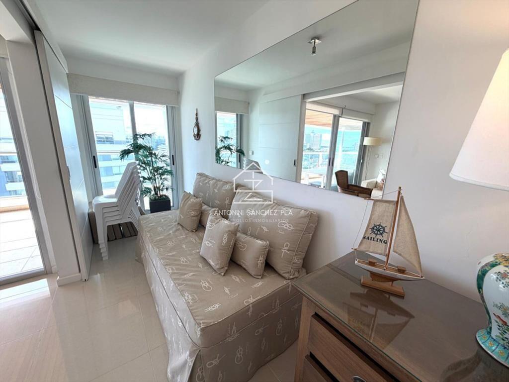 Apartamento en Brava, 2 dormitorios *