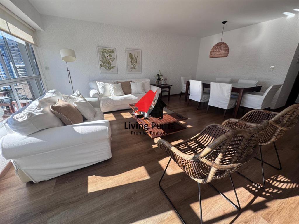 Hermosa unidad en venta con vista al mar
