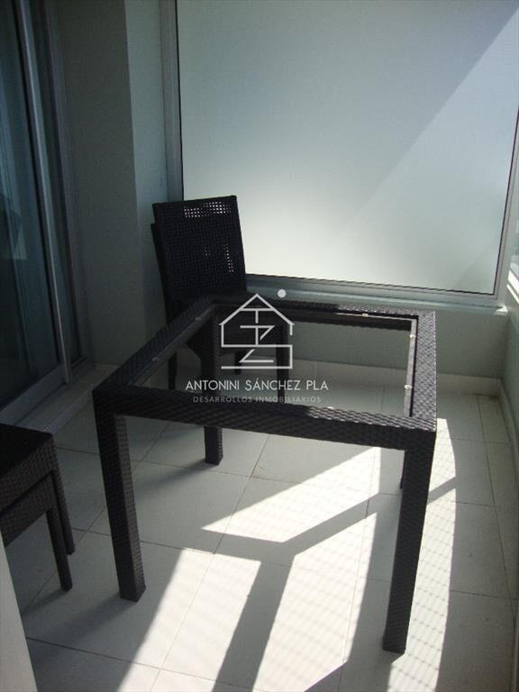 APARTAMENTO EN TORRE CON TODOS LOS SERVICIOS. A METROS DE P