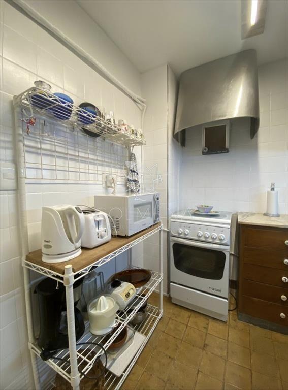 Apartamento de 1 dormitorio con balcón en