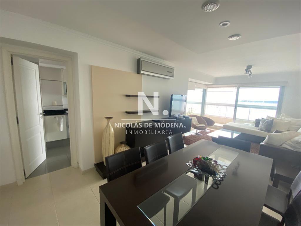 Hermoso apartamento con excelente vista!