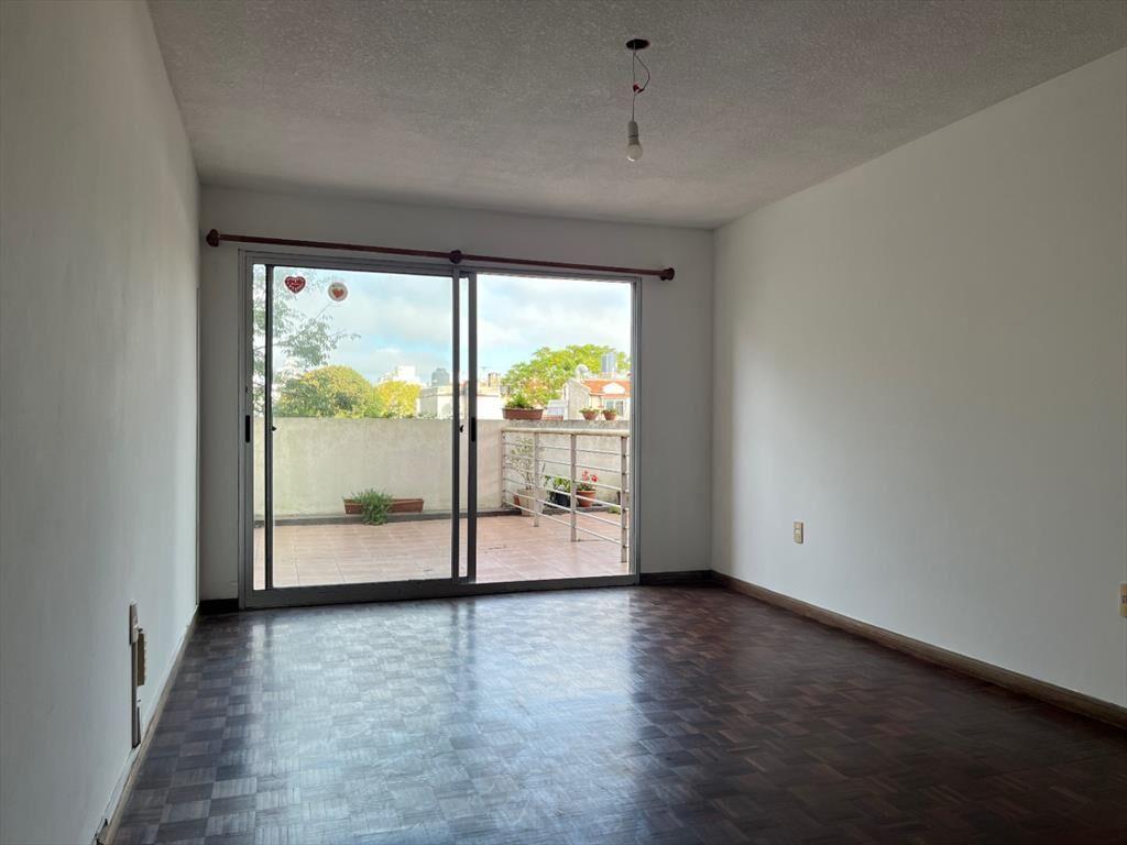 Apartamento En Alquiler En Pocitos Monoambiente con pati...