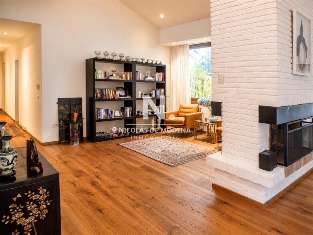 Elegante residencia en Venta en San Rafael al mar
