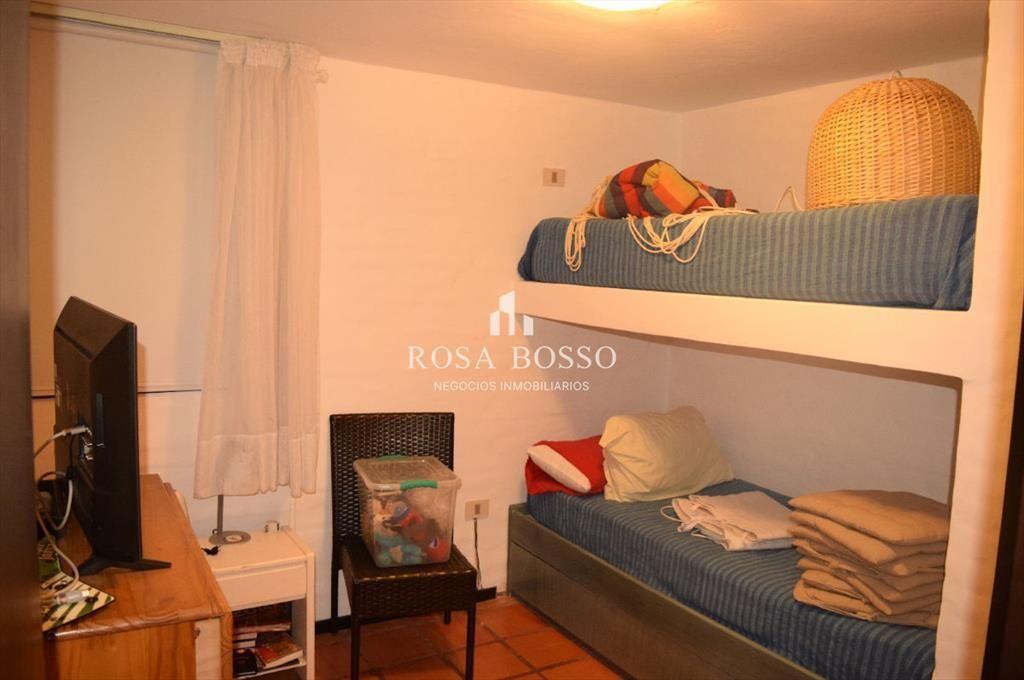 Apartamento en Brava, 3 dormitorios *