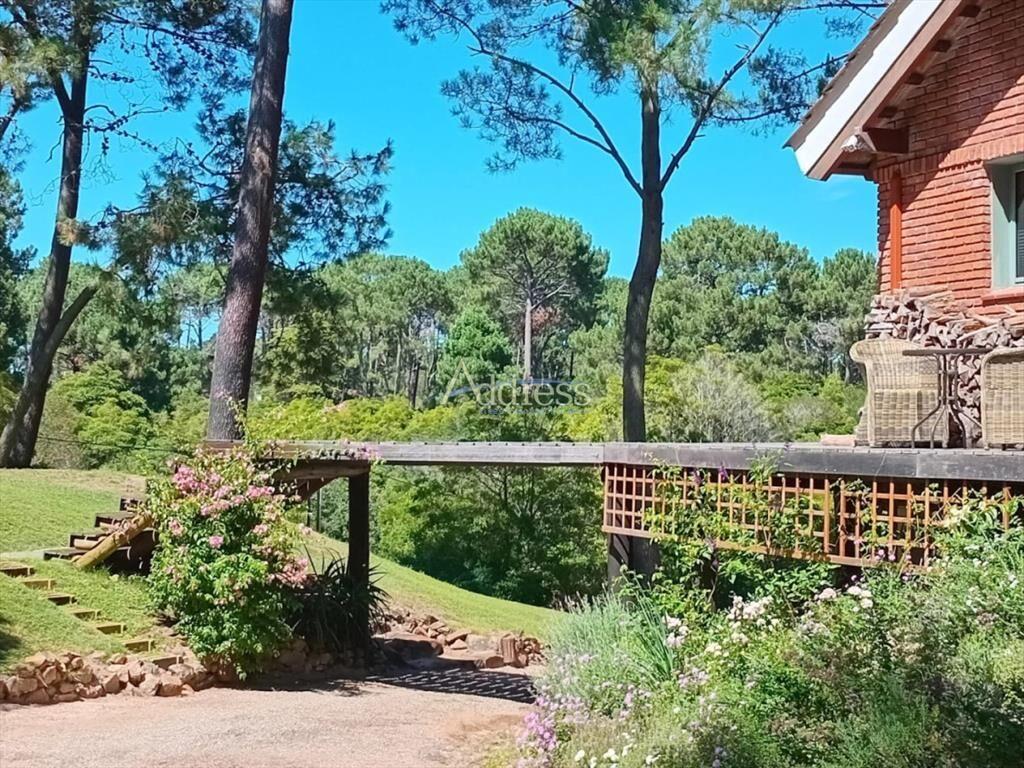 Casa en Punta Ballena, Club del Lago