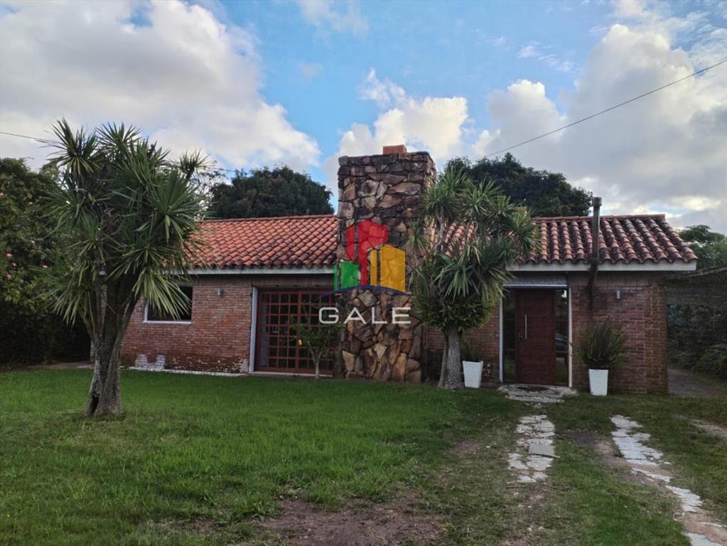 Alquiler casa Barrio Privado Pinares 4 dormitorios