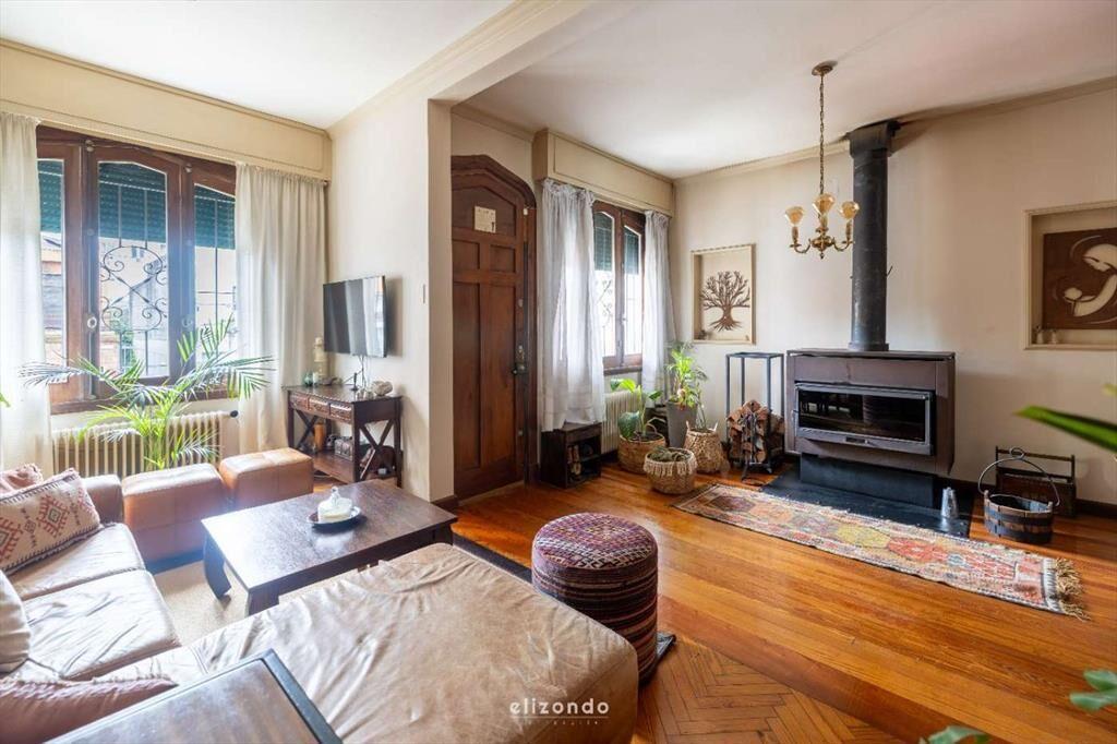 VENTA CASA POCITOS 4 DORM CON JARDIN BARBACOA GGE