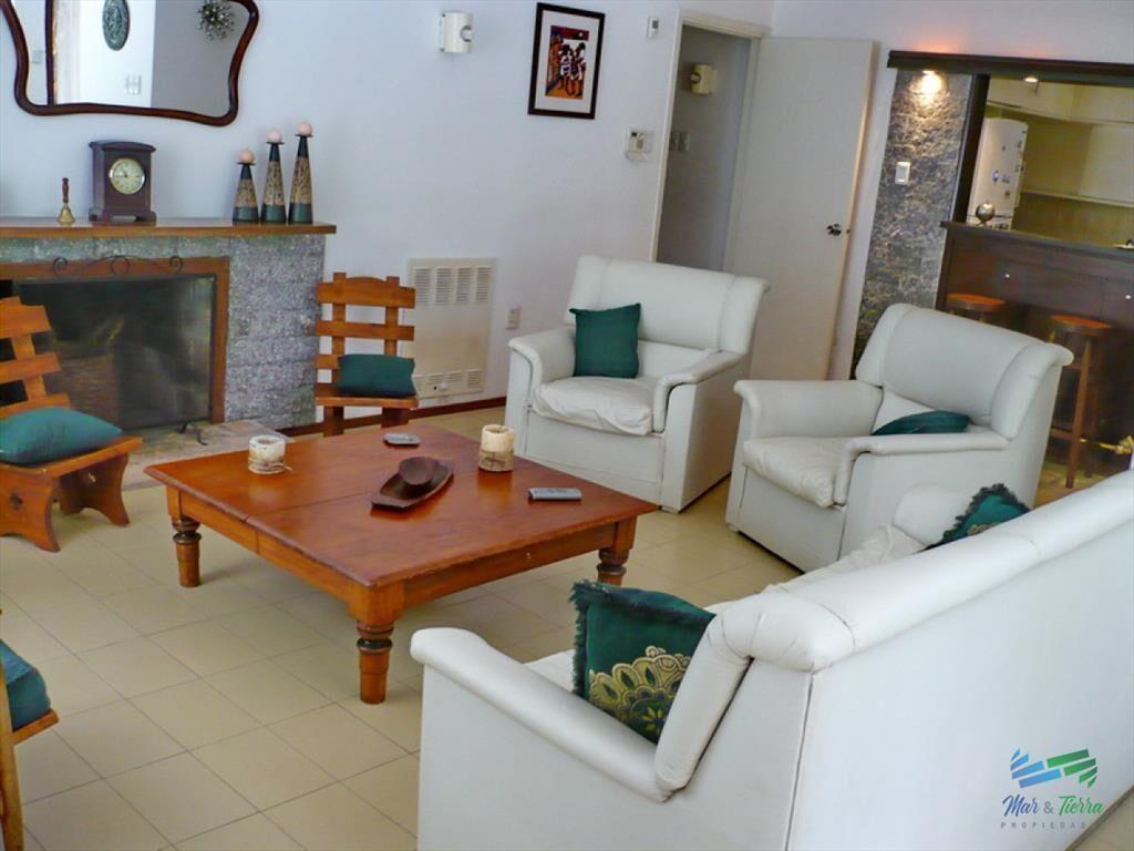 Vendo casa 3 dormitorios con piscina en RincÃ³n