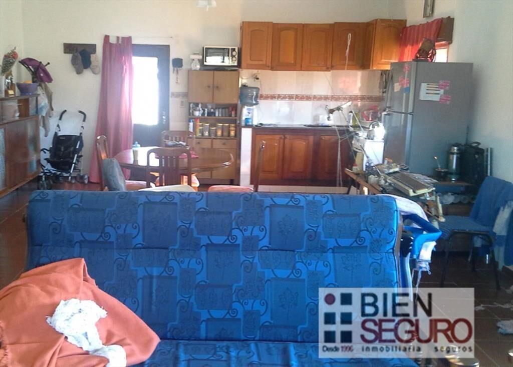 Chacra de 0.2 hás con 115m2 edificados, en venta en Las Bru